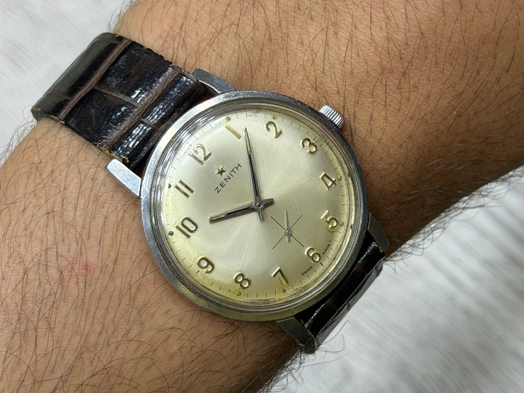 Zenith Vintage Manual-Wind Steel Dress Watch – Champagne Sunburst Dial with Sub-Seconds