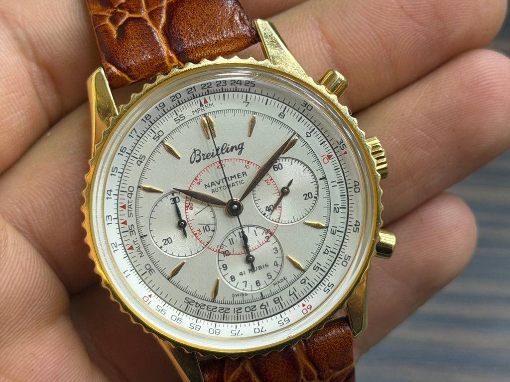 Breitling Navitimer Montbrilliant 18K Yellow Gold – Special Edition