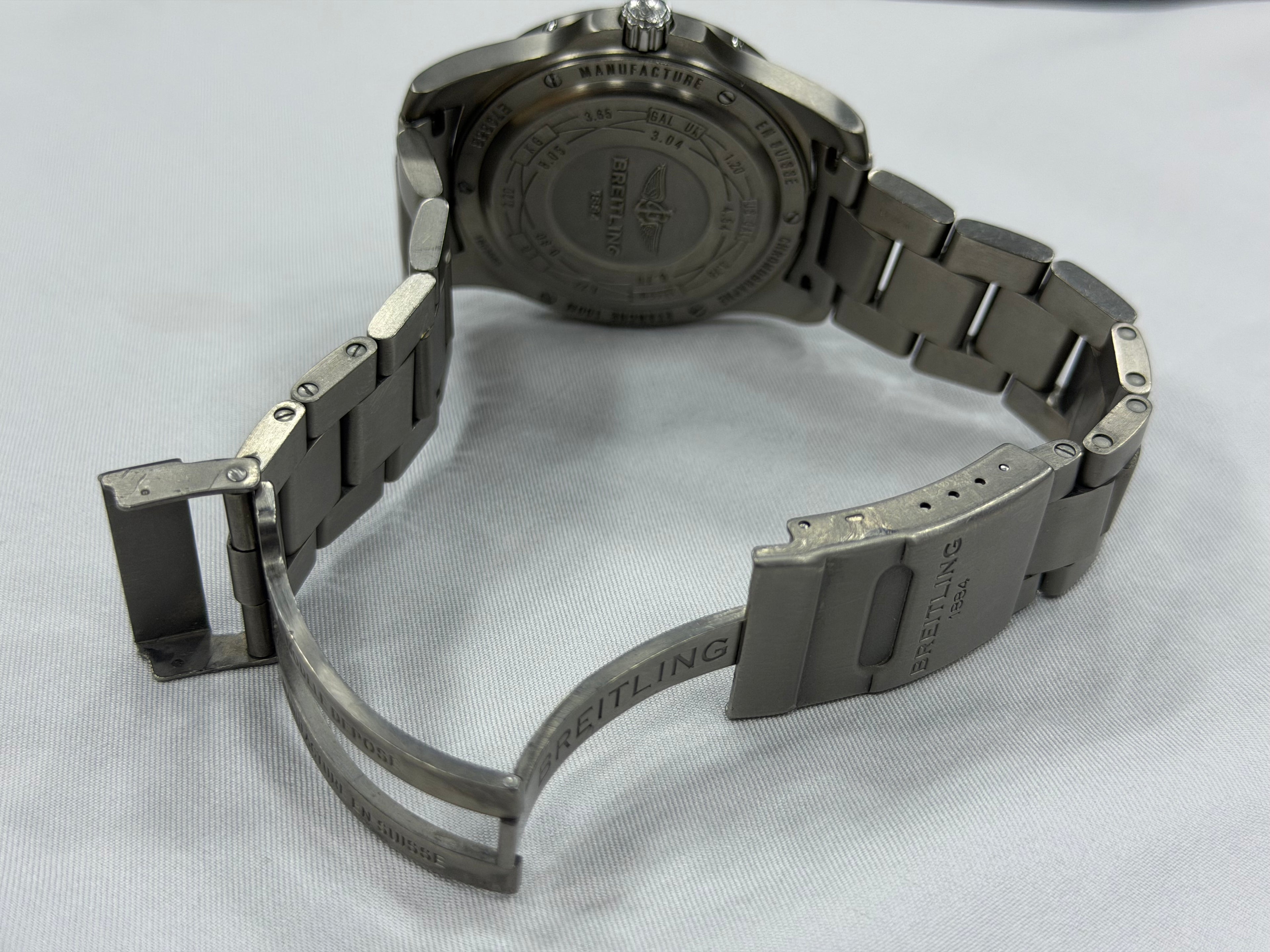 Breitling aerospace evo used ( discontinued model ) with only box 2024