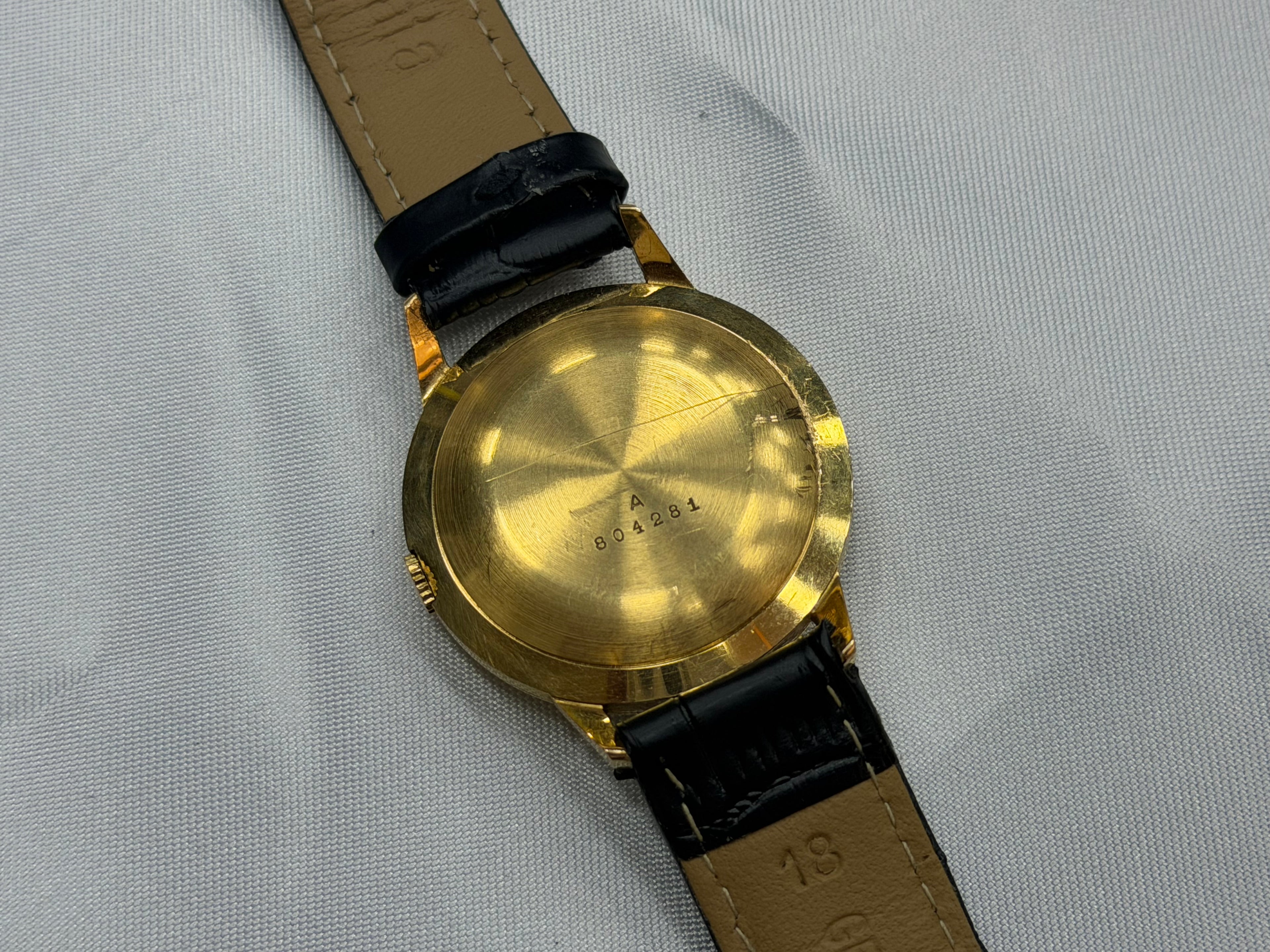 Vintage Jaeger-LeCoultre Mechanical Dress Watch Gold - Rare Sunburst Crosshair Dial