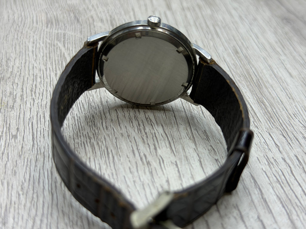 Zenith Vintage Manual-Wind Steel Dress Watch – Champagne Sunburst Dial with Sub-Seconds